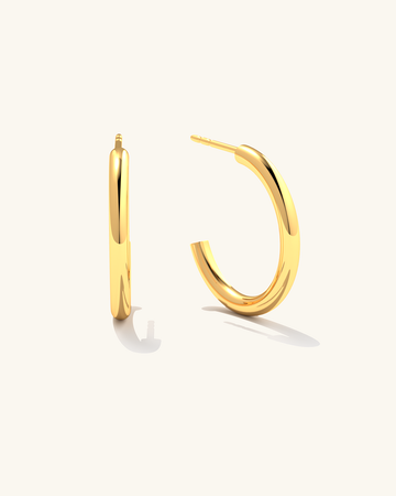Pepa medium  hoop earrings made of gold vermeil.