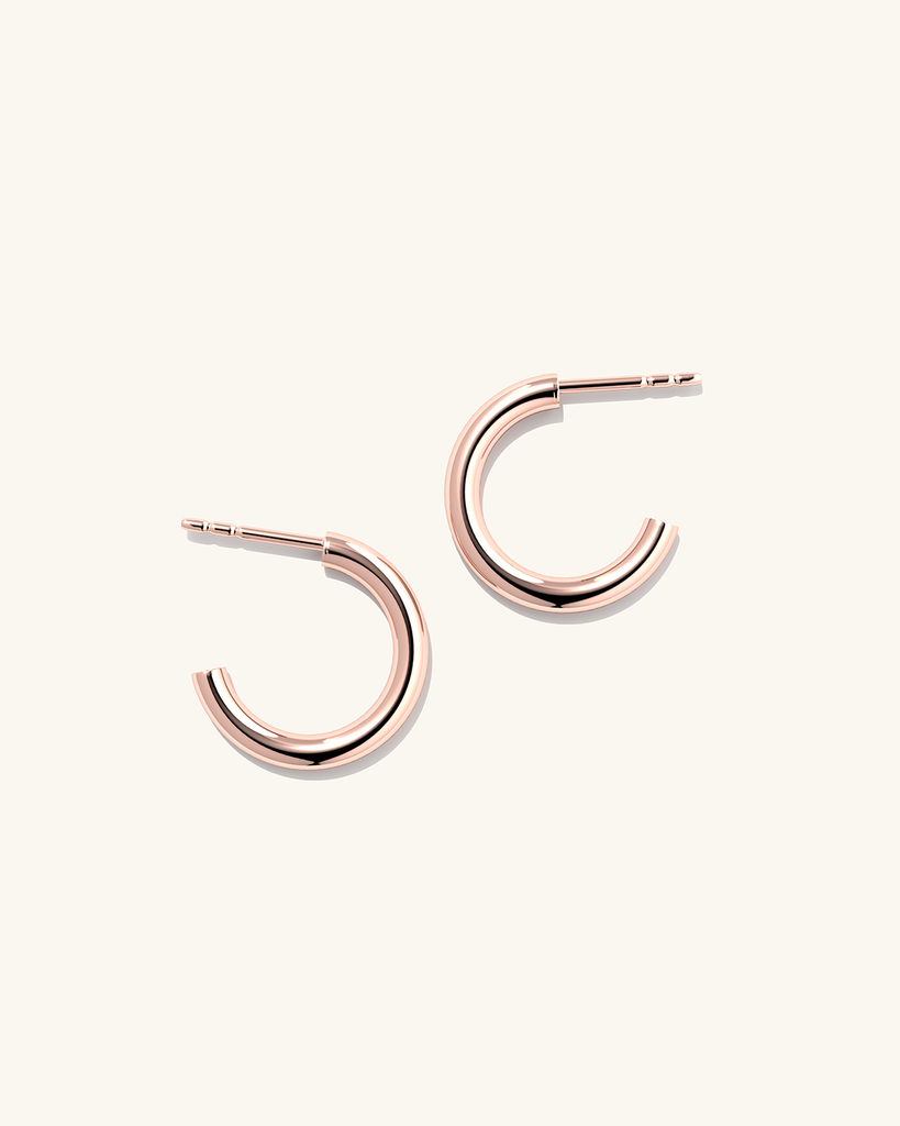 Väikesed 18k roosa kuld vermeil Pepa kõrvarõngad.