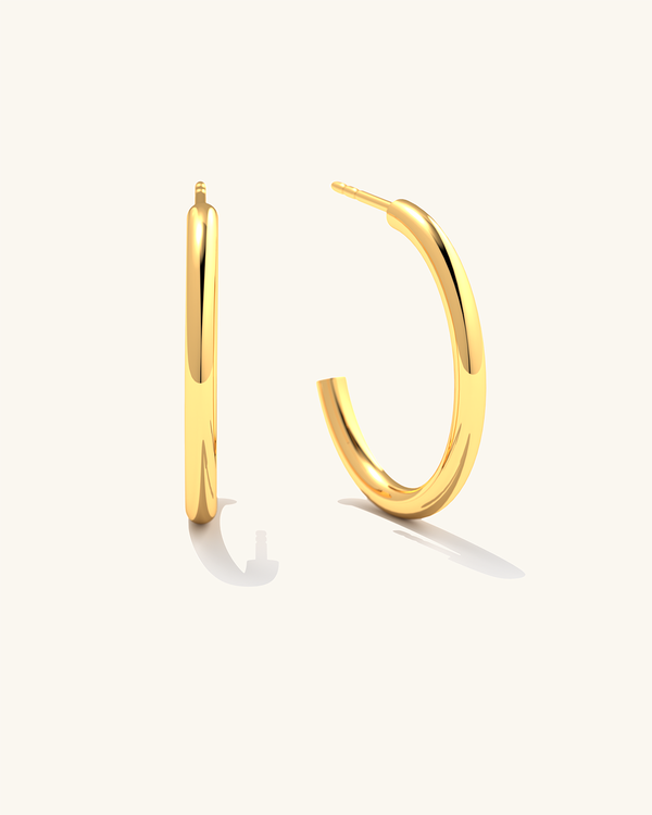 Stiilsed kuld vermiel suured Pepa kõrvarõngad.